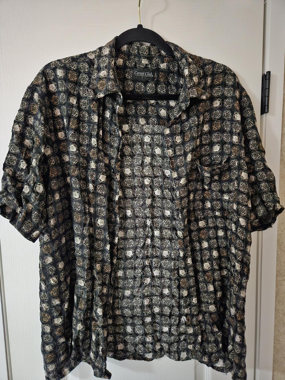 Career Club Men's Black Patterned Short-Sleeve Shirt